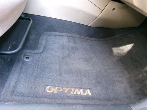 Used 2010 Kia Optima LX w/ Convenience Pkg image 19