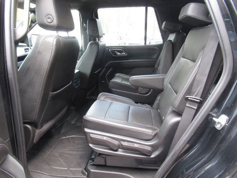Used 2021 Chevrolet Tahoe Z71 image 16