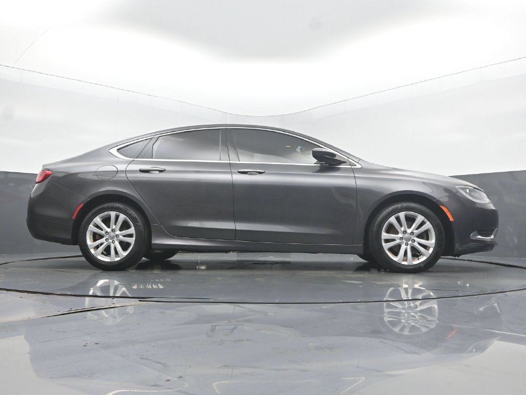 Used 2015 Chrysler 200 Limited w/ Convenience Group FWD image 51