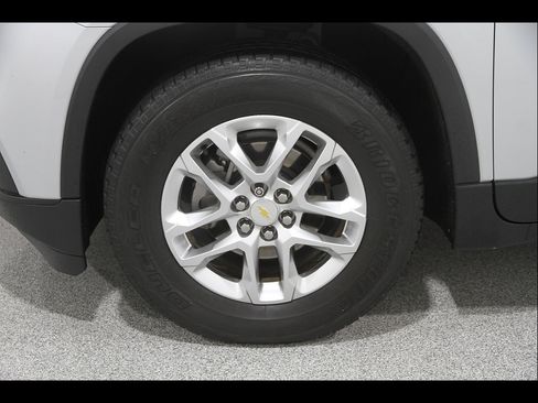 Certified 2020 Chevrolet Traverse LS FWD image 22