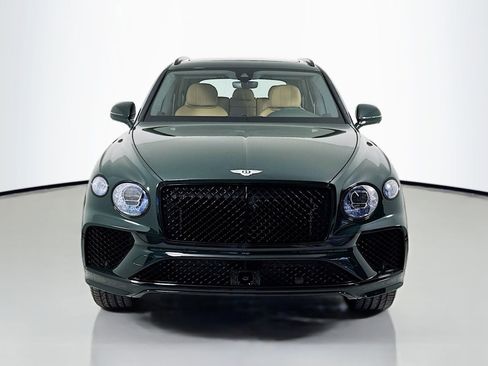 Certified 2025 Bentley Bentayga AWD/4WD image 2