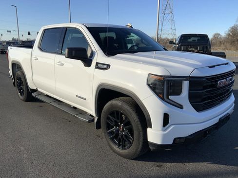 Used 2024 GMC Sierra 1500 Elevation image 2