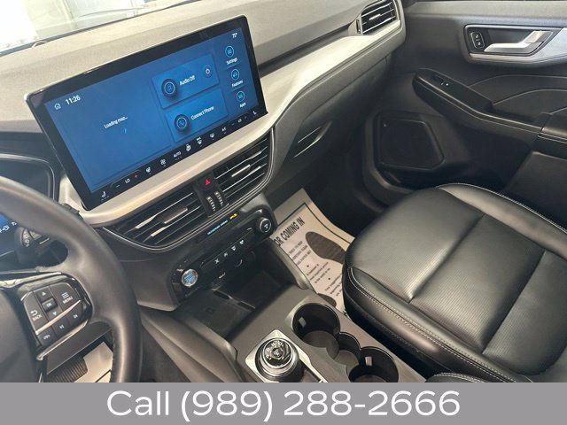 Used 2025 Ford Escape Platinum AWD/4WD image 15