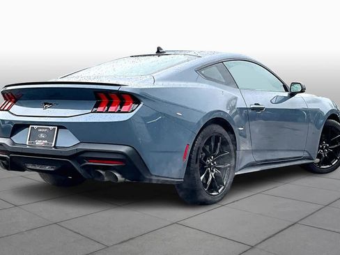 Used 2025 Ford Mustang Premium image 12