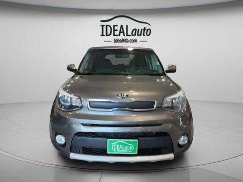 Used 2018 Kia Soul + FWD image 7