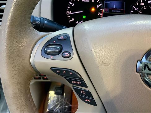 Used 2014 Nissan Pathfinder SL w/ SL Premium Package FWD image 23