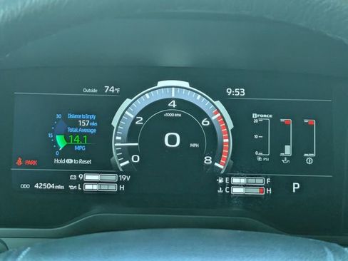 Used 2024 Toyota Tundra Limited AWD/4WD image 30