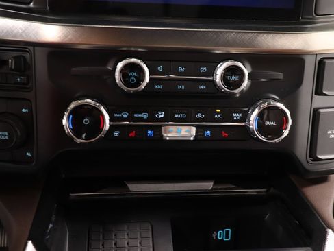 Used 2024 Ford F250 King Ranch AWD/4WD image 11