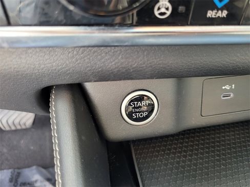 Used 2021 Nissan Rogue SL image 28