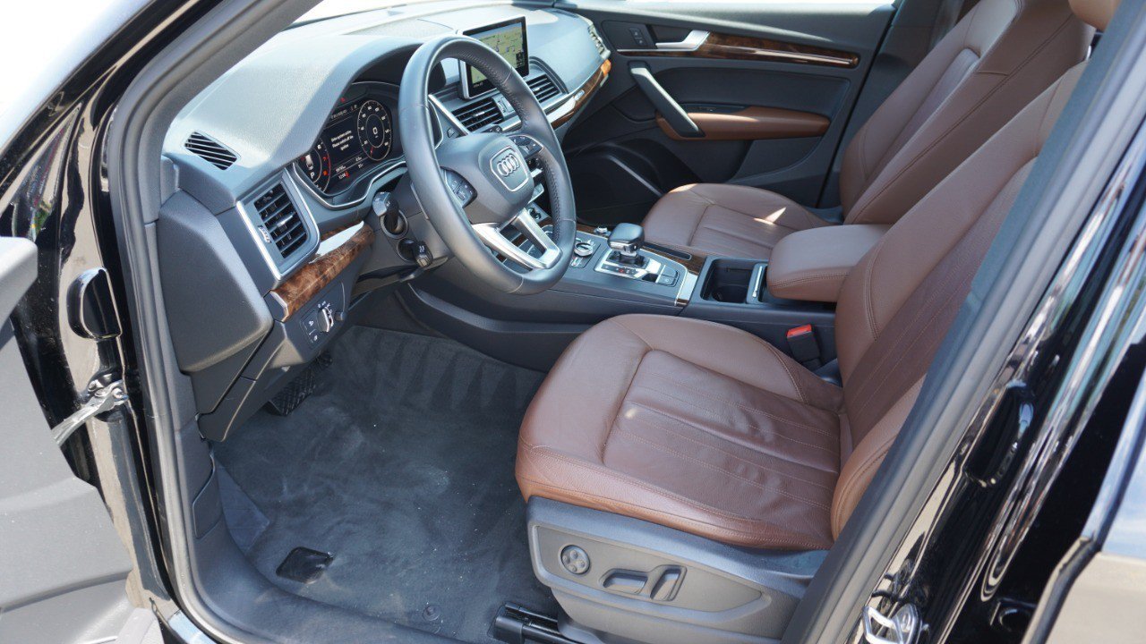 Used 2018 Audi Q5 2.0T Premium Plus w/ Premium Plus Package AWD/4WD image 12