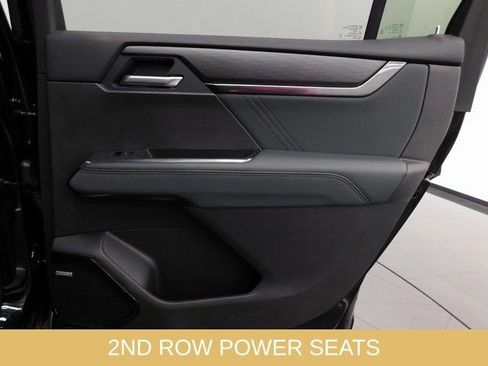 Used 2025 GMC Acadia AT4 w/ LPO, Floor Liner Package image 33