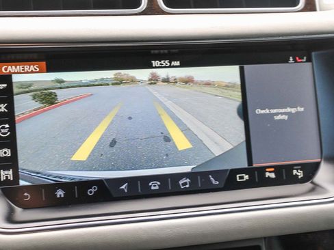 Used 2017 Land Rover Range Rover Long Wheelbase Autobiography image 25