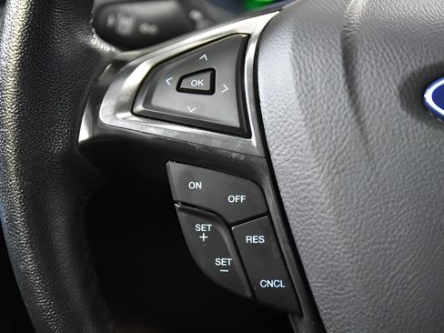Used 2024 Ford Edge SEL AWD/4WD image 19