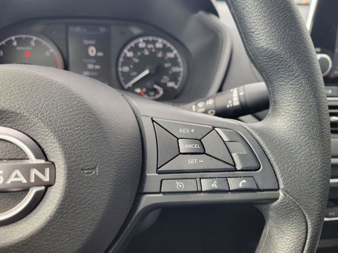 Used 2025 Nissan Altima 2.5 S image 16