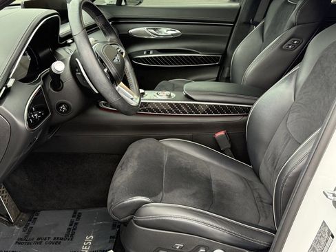Used 2022 Genesis GV70 3.5T Sport w/ Sport Prestige Package image 19