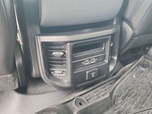 Used 2022 RAM 1500 Big Horn AWD/4WD image 20