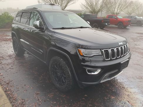 Used 2017 Jeep Grand Cherokee Limited w/ Luxury Group II image 5