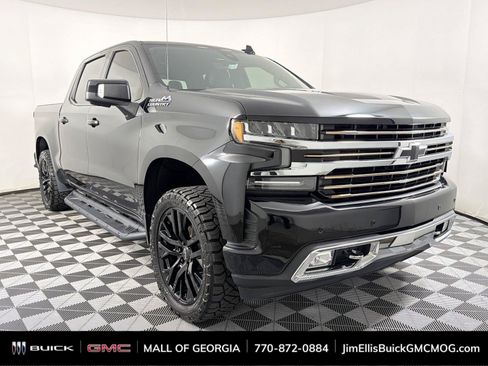 Used 2021 Chevrolet Silverado 1500 High Country w/ Technology Package AWD/4WD image 1