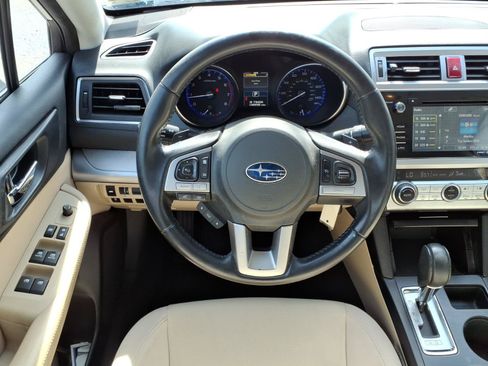 Used 2016 Subaru Legacy 2.5i Premium w/ Moonroof Package AWD/4WD image 4