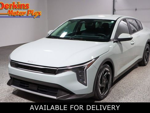 Used 2025 Kia K4 EX FWD image 1