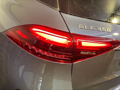 New 2026 Mercedes-Benz GLE 350 4MATIC image 5