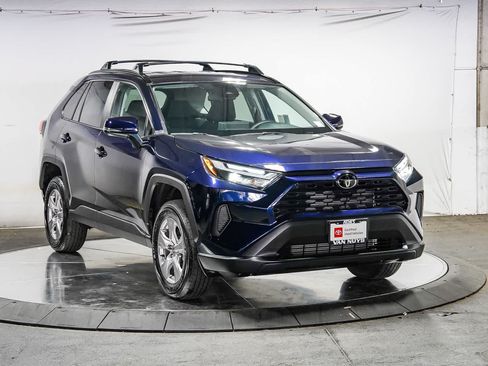 Certified 2025 Toyota RAV4 XLE FWD image 6