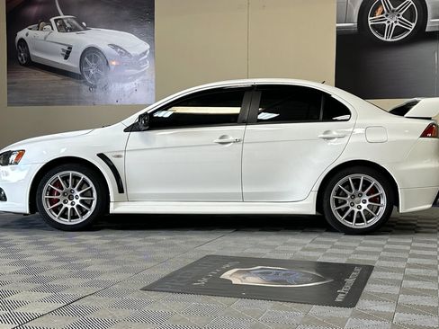 Used 2010 Mitsubishi Lancer Evolution GSR image 7