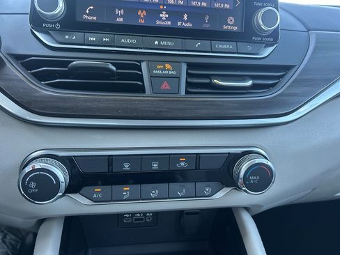 Used 2023 Nissan Altima 2.5 SV image 25