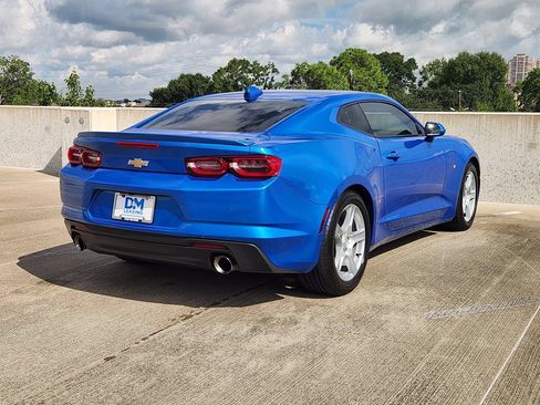 Used 2024 Chevrolet Camaro LT RWD image 6