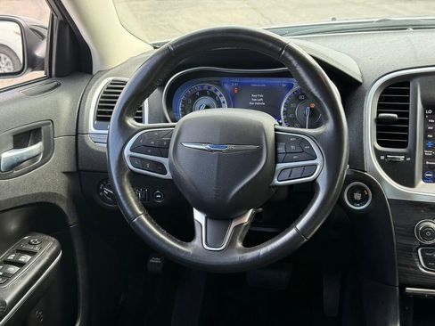 Used 2021 Chrysler 300 Touring w/ Sport Appearance Package image 8