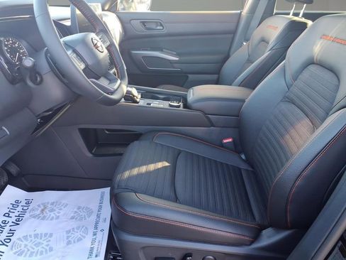 New 2026 Nissan Pathfinder Rock Creek image 12