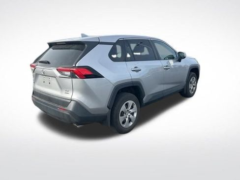 Used 2023 Toyota RAV4 LE image 5