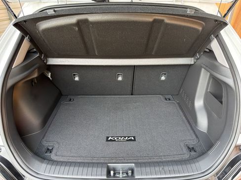 Used 2023 Hyundai Kona SEL w/ Cargo Package FWD image 31