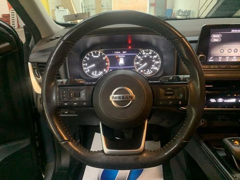 Used 2021 Nissan Rogue SL image 25