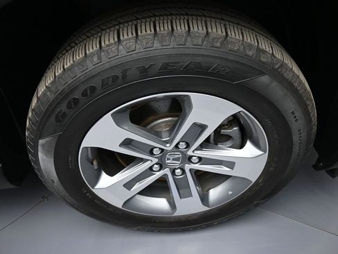 Used 2023 Honda Pilot EX-L image 13