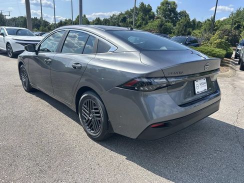 New 2026 Nissan Sentra SV w/ SV Convenience Package FWD image 5