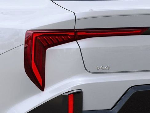 Certified 2025 Kia K4 GT-Line w/ GT-Line Sunroof Package FWD image 11
