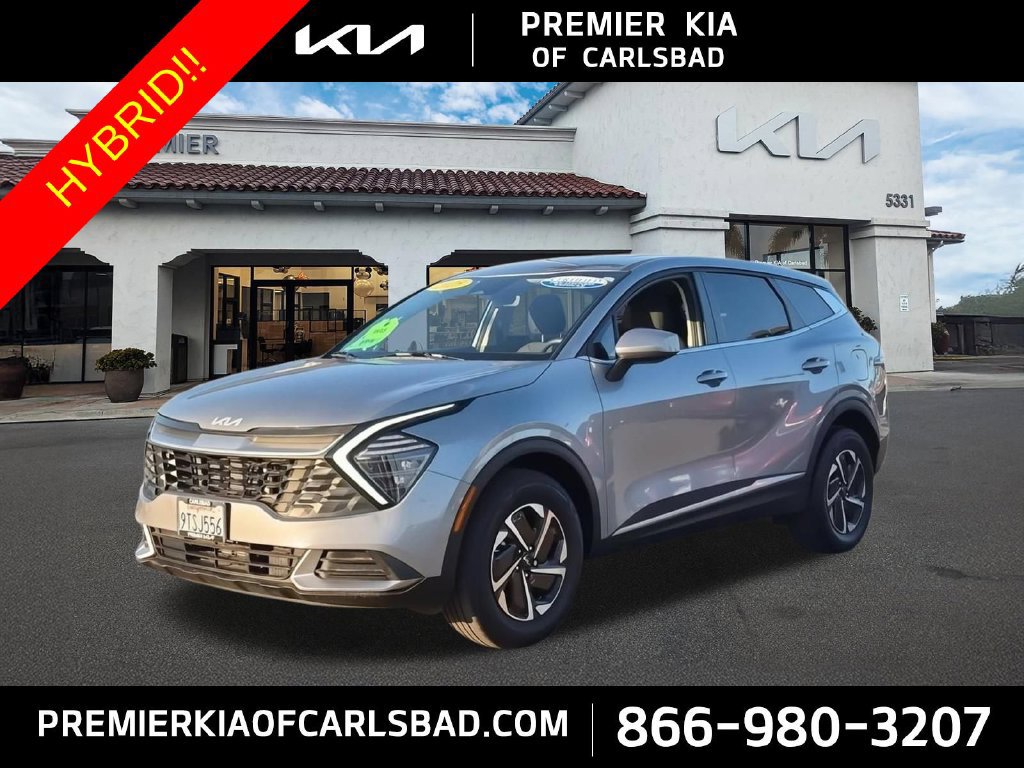 Certified 2025 Kia Sportage LX AWD/4WD image 1