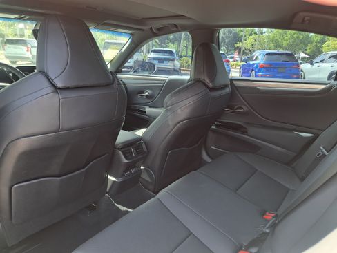 Used 2023 Lexus ES 350 F Sport w/ Accessory Package (Z1) FWD image 12