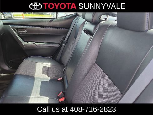 Used 2018 Toyota Corolla SE FWD image 5