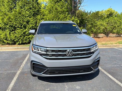 Used 2021 Volkswagen Atlas Cross Sport SE FWD image 4