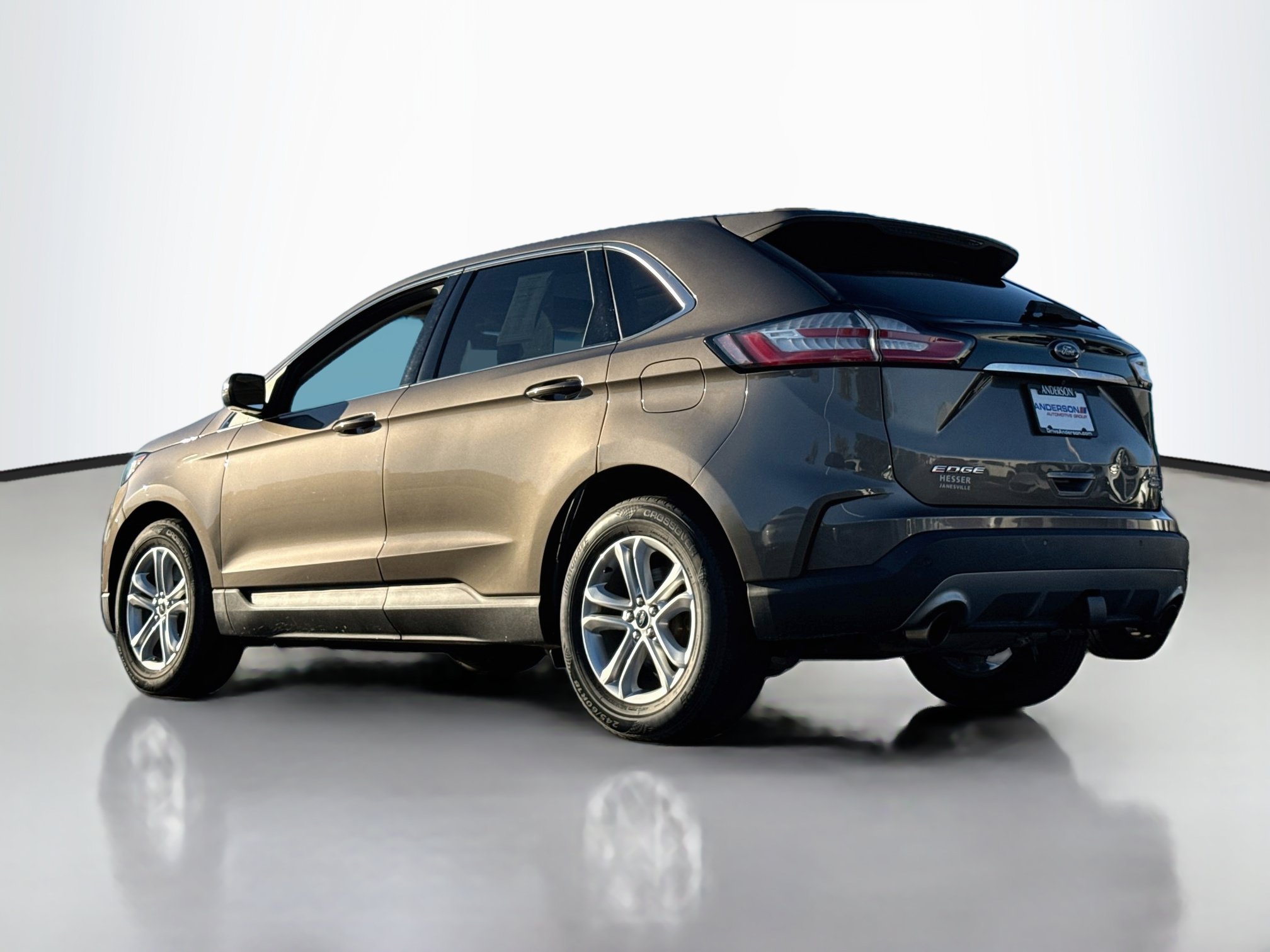 Used 2019 Ford Edge SEL w/ Equipment Group 201A AWD/4WD image 5