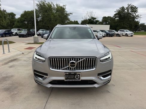 Certified 2023 Volvo XC90 B6 Plus AWD/4WD image 8