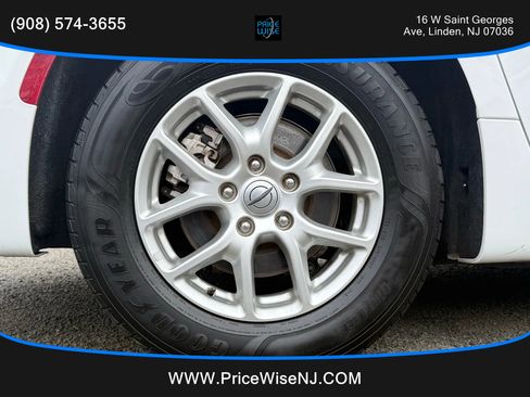 Used 2022 Chrysler Pacifica Touring-L image 31