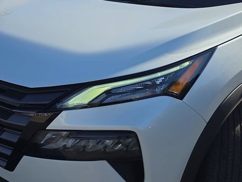 New 2026 Nissan Rogue SV w/ Cold Weather Package FWD image 28