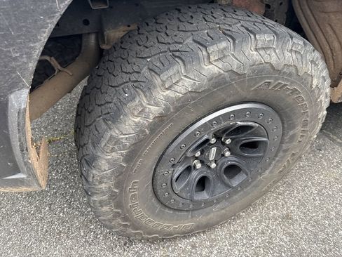 Used 2023 Ford F150 Raptor w/ Raptor Carbon Fiber Package image 20