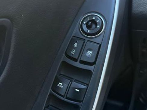 Used 2014 Hyundai Elantra GT w/ Option Group 03 image 18