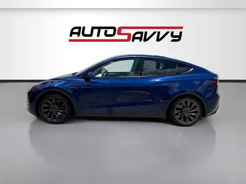 Used 2023 Tesla Model Y Performance AWD/4WD image 4