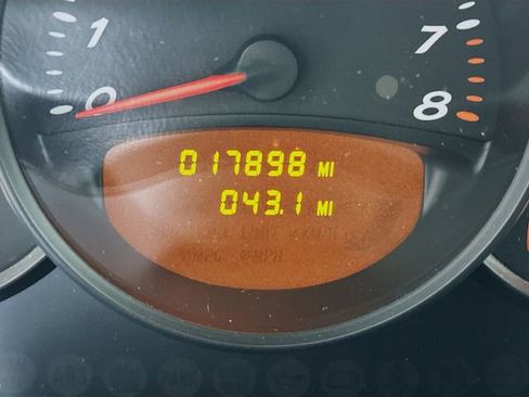 Used 2001 Porsche Boxster image 13