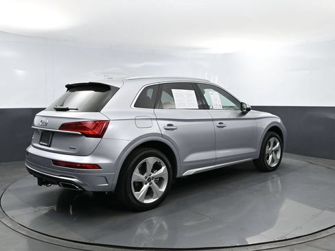 Used 2025 Audi Q5 2.0T Premium Plus w/ Premium Plus Package AWD/4WD image 24